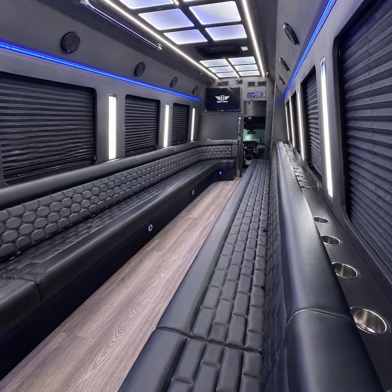 party buses for bachelorette wine tours through the dundee hills