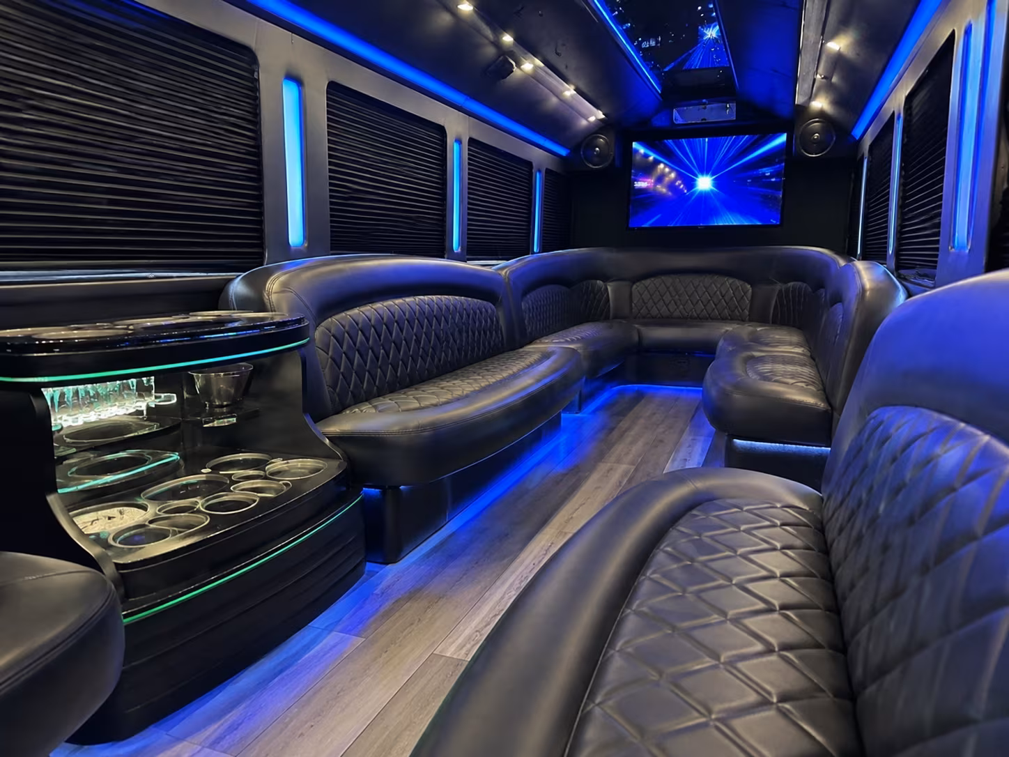 party buses from tigard to downtown portland venues