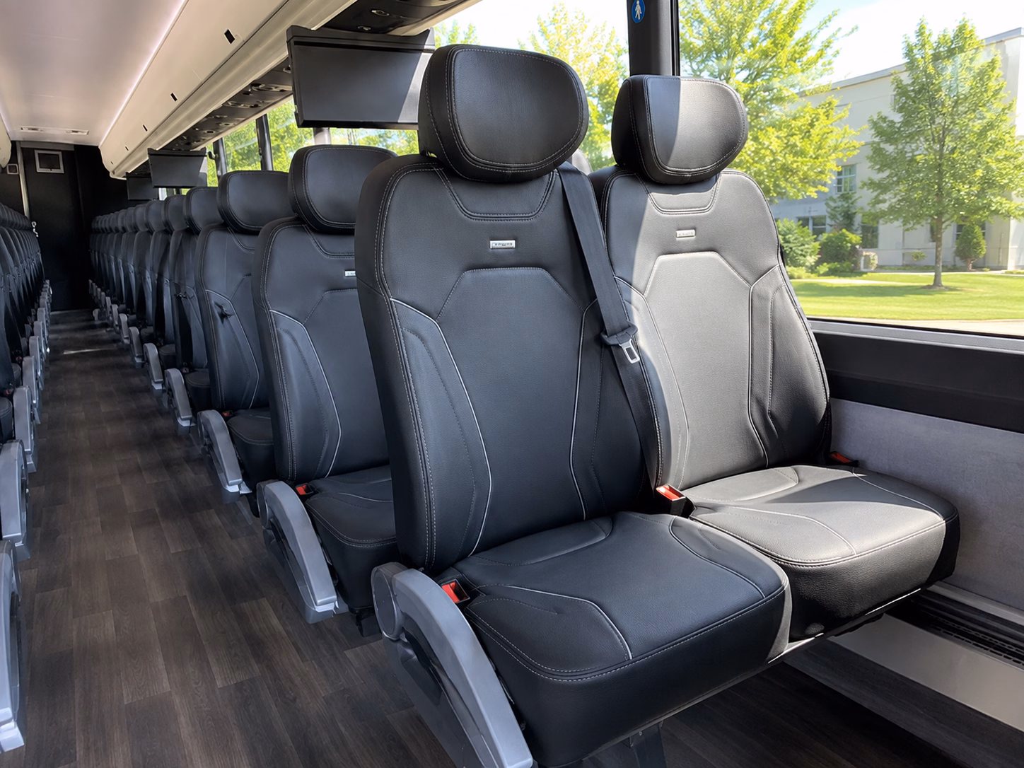 thanksgiving and memorial day wine country shuttles from tigard