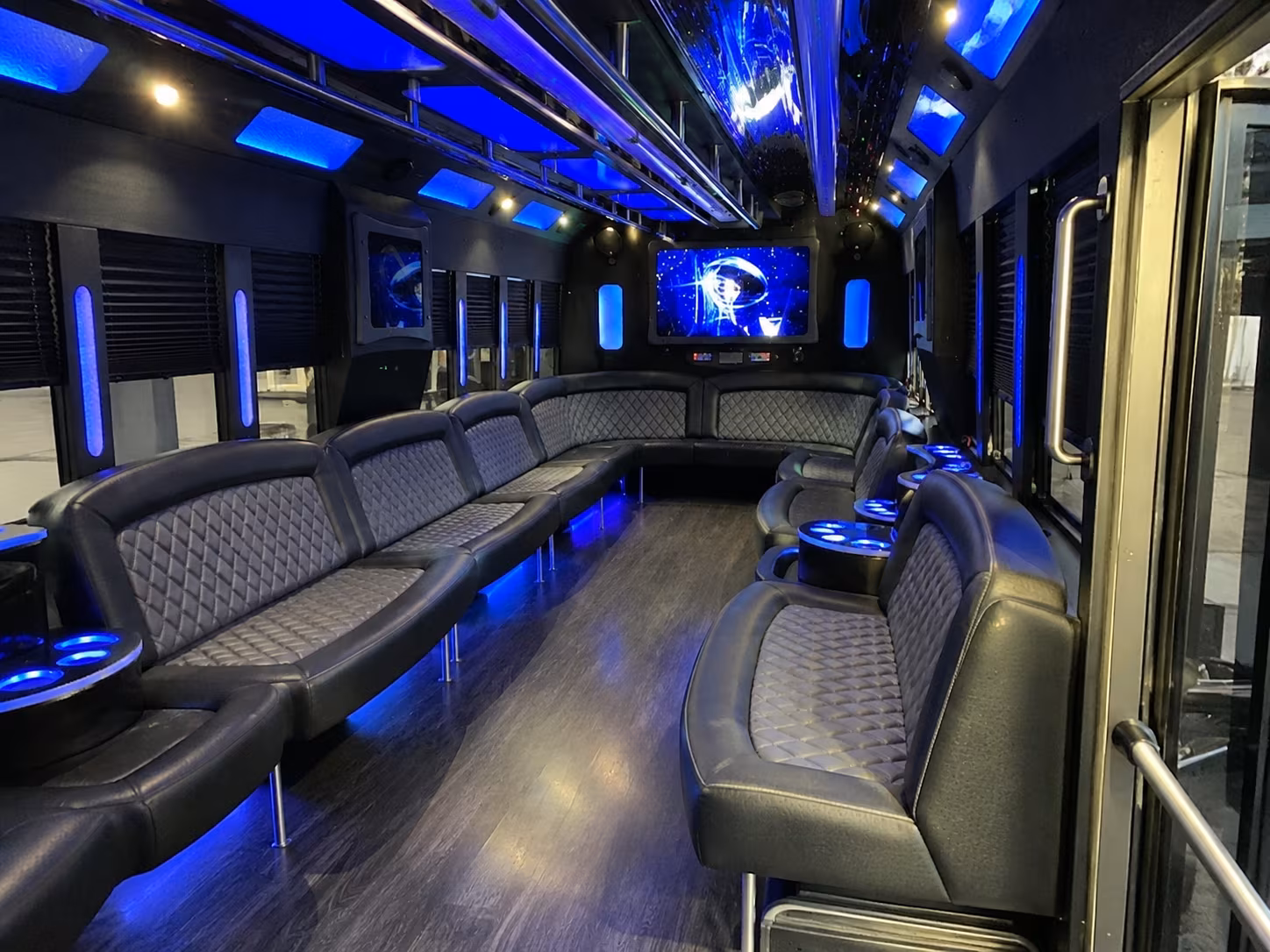 tigard 28 passenger party bus interior
